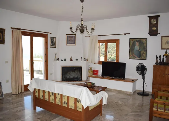 Farma Koudoura Casa de Férias *