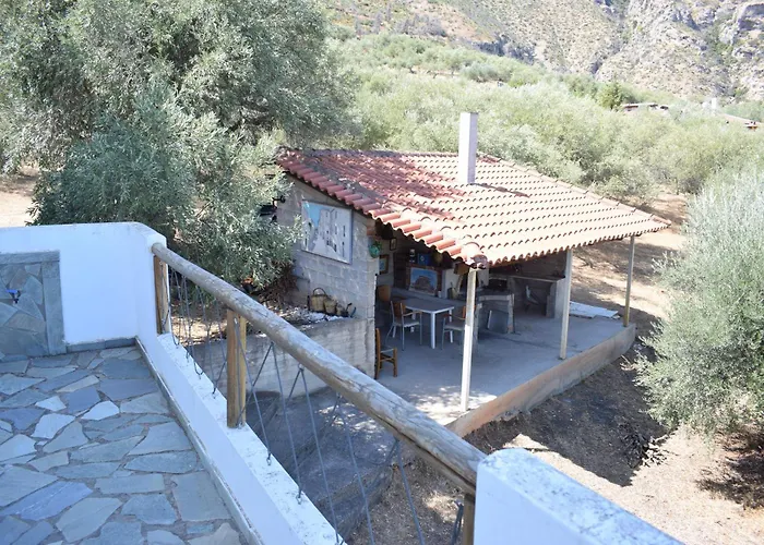 Farma Koudoura Casa de Férias *